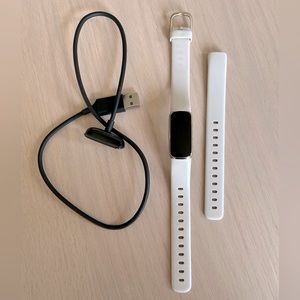 Fitbit Luxe